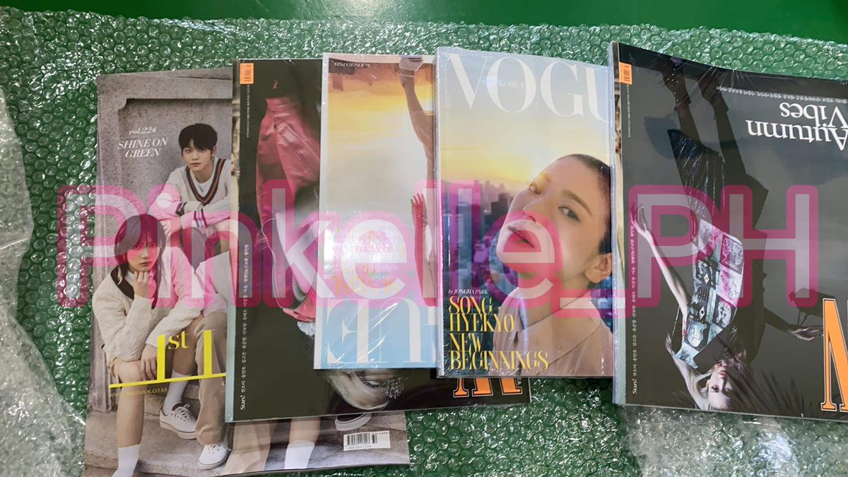 pinkelle_ph's tweet photo. #PinkelleUpdates
Arrived at our KR address😊
September Magazines:
~ Harper's Bazaar
~ Elle
~ Marie Claire
~ Allure
~ 1st Look
~ WKorea
~ Vogue
~ Singles
~ Topclass https://t.co/2tE5eUEIwC
