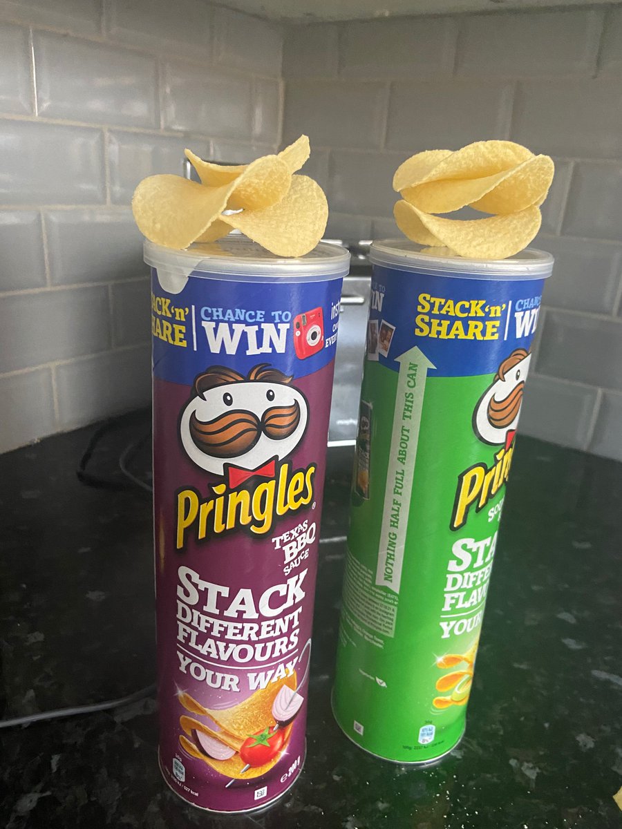 ManolowJones's tweet photo. #PringlesStacknShare @Pringles https://t.co/gnXaLpbJQ0