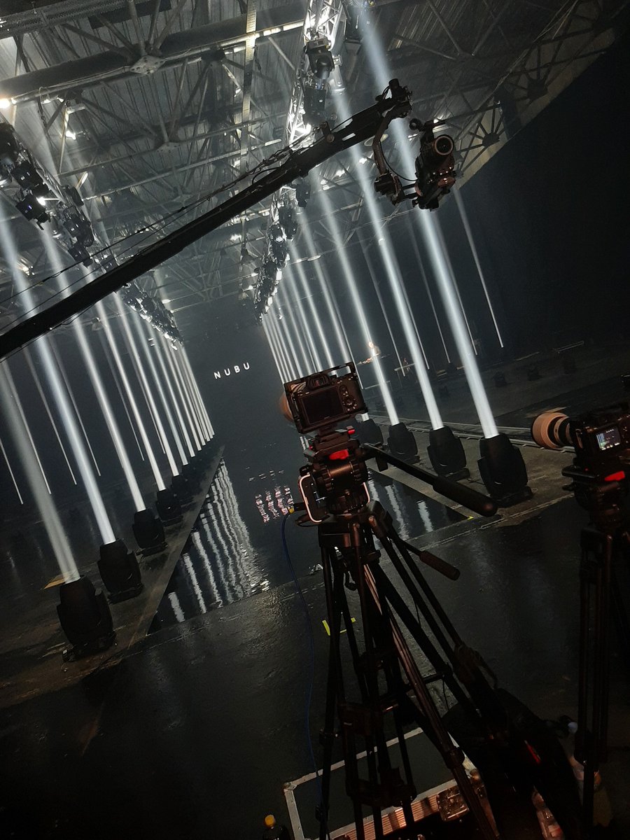 Dimatec_Light's tweet image. 52 Mini-B, 24 Sharpy Plus, 6 Axcor Spot 300 de @ClayPakyNews ont illuminé  le Syoss Fashion Show 2021 à Budapest, Hongrie !

📸 : Nikolett Kaszner

#Claypaky #MiniB #SharpyPlus #Axcor300 #IgniteYourShow