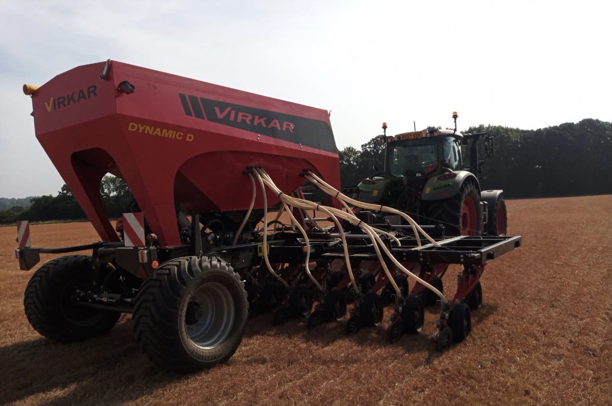 SamagriLtd's tweet photo. What a beautiful day to be out with the Virkar Dynamic D drilling forage rape into some sprayed off Grassley. 

The Virkar Dynamic D was doing a brilliant job of placing the seed with minimal amount of disturbance. 

#virkardynamicd #virkar https://t.co/p0CaJ28svQ