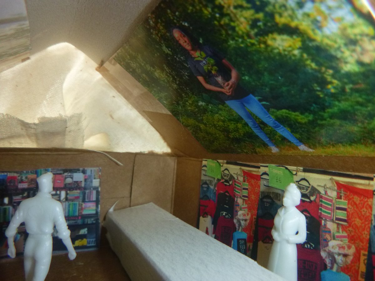 #SecondHandSeptember festival shop now open at our mini gallery's re-imagining of #Oxfam's #AClimateOfChange #WorthyPastures #Glastonbury #photo #exhibition!