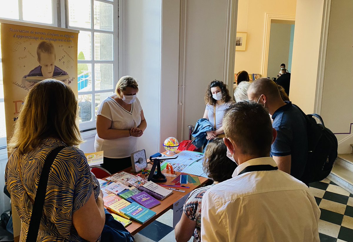 Pie_Ferrari's tweet image. 🗣Échange sur les pratiques et accès à la langue française pour renforcer la bataille contre #illettrisme et #illectronisme #Arras #numerique 
👉Merci à @AFP2i de mener ces combats à nos côtés #Inclusion #Action #Mobilisation