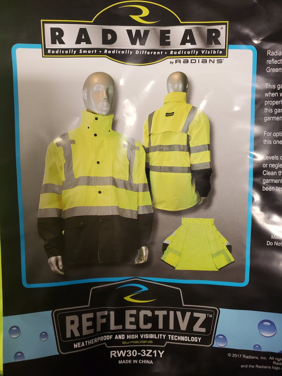 Tatoolsonline's tweet photo. They say rain is coming, so stop by and grab some rain suits!

#tools #toolsandaccessoriescorp #rain #rainsuit https://t.co/MQoRsZQ8l0