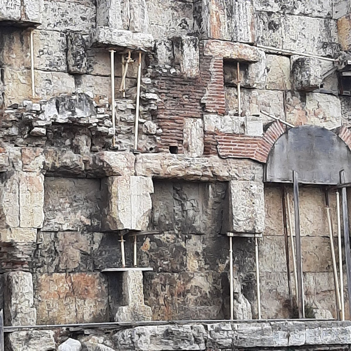 kido_bea's tweet photo. #Doubleskin Hadrian's library
132 AD https://t.co/2RgqPaXJLa