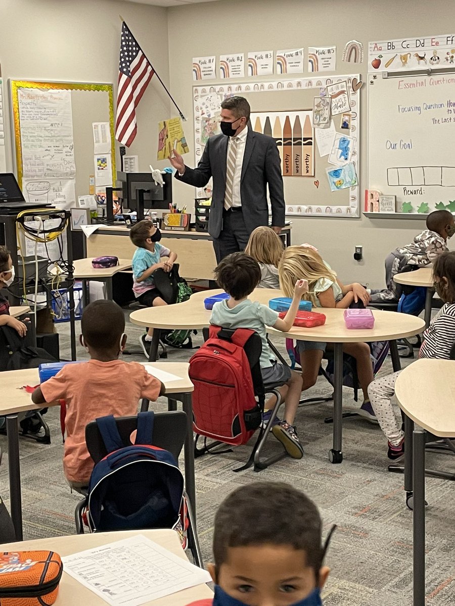 Nikki Harrison tweet media