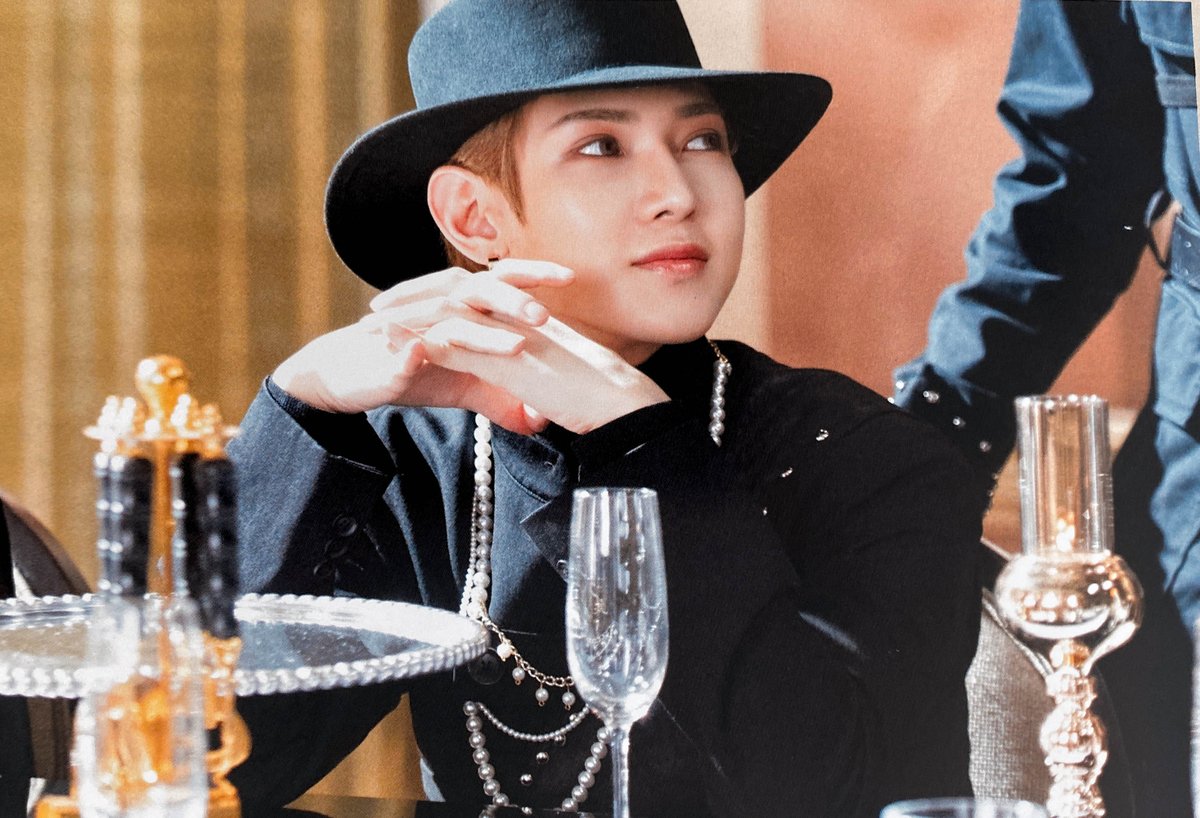 atz_scans's tweet photo. #YEOSANG #SAN #ATEEZ #ActionToAnswer https://t.co/ZmNvW1K3p9