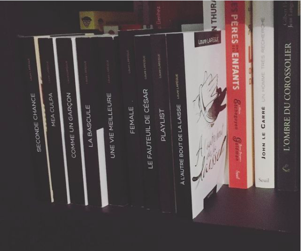 Sur l’étagère d’un ami-lecteur…merci à mes fidèles followers et à tous ceux qui me lisent #writerslife  <a href="/Tomabooks/">Tomabooks 💀👻</a> @JonaLhuillier <a href="/lilyBFrancis/">🦋🌸 Lily B. Francis 🌸🦋</a> @loli_artesia <a href="/Sarahloup9/">Brigitte Hue-Pillette</a> <a href="/AliceQuinn2013/">Alice Quinn</a> <a href="/DesLivresEtMoi7/">Des Livres Et Moi 📚</a> <a href="/lamagieduverbe/">Françoise Fabre</a> <a href="/MaBenetreau/">Manuel Benetreau auteur</a> <a href="/FDennisson/">Florian Dennisson</a> et les autres ...😎🙏