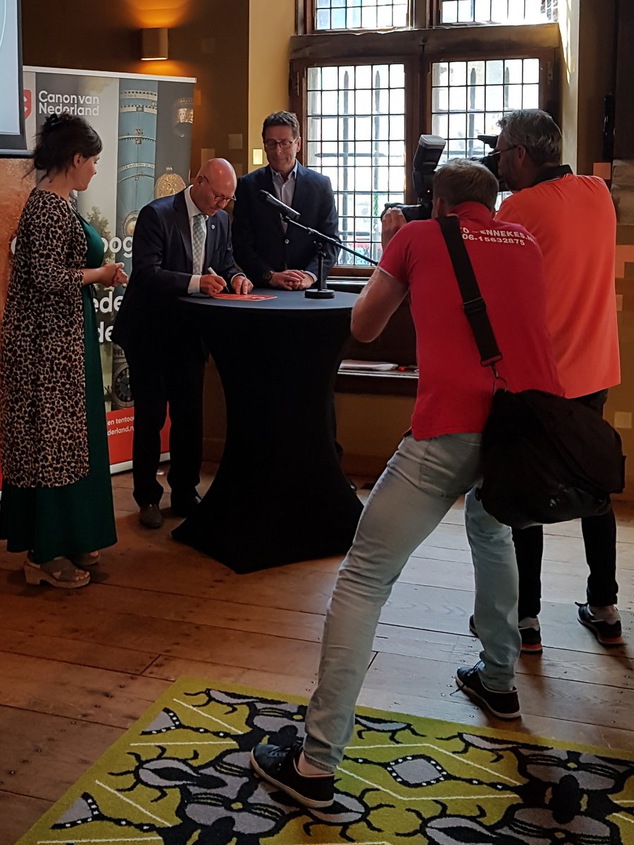 StedelykMuseumKampen tweet media