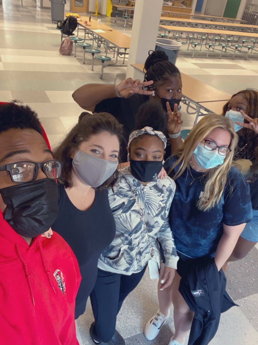 Need to label 500 seats in 20 min in the cafeteria for kids to make new lunch seat reservations? GET THE BEST INTERNAL INTERNS ALIVE! 😍😍😍🙏🏻🙏🏻🙏🏻🙏🏻New lunch plans start Monday.  <a href="/HillsboroBurros/">Hillsboro Burros</a> <a href="/PrincipalPelham/">Shuler Pelham, Ed.D.</a>