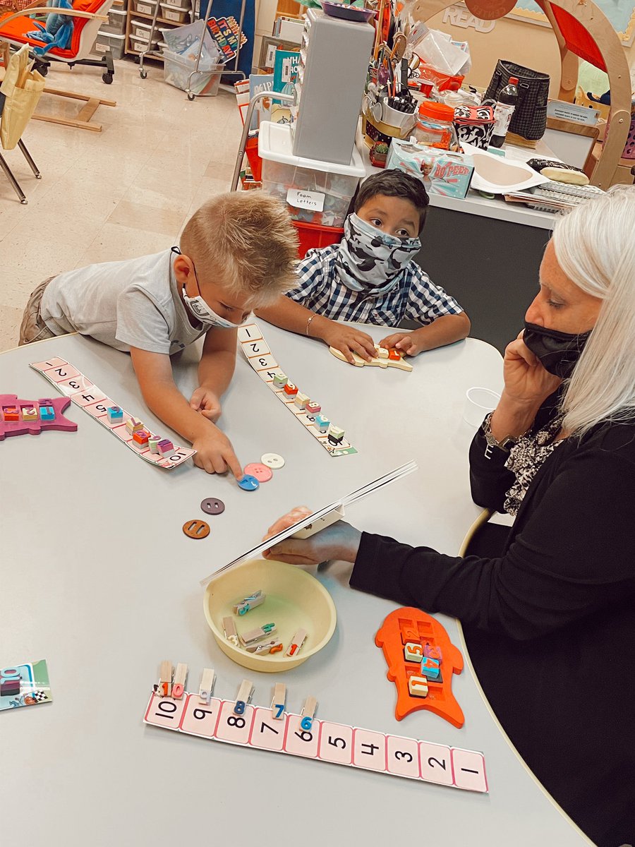 RCPS_EarlyLearn's tweet image. Ten, Nine, Eight….
#numbersequence #numberrecognition #smallgrouplearning