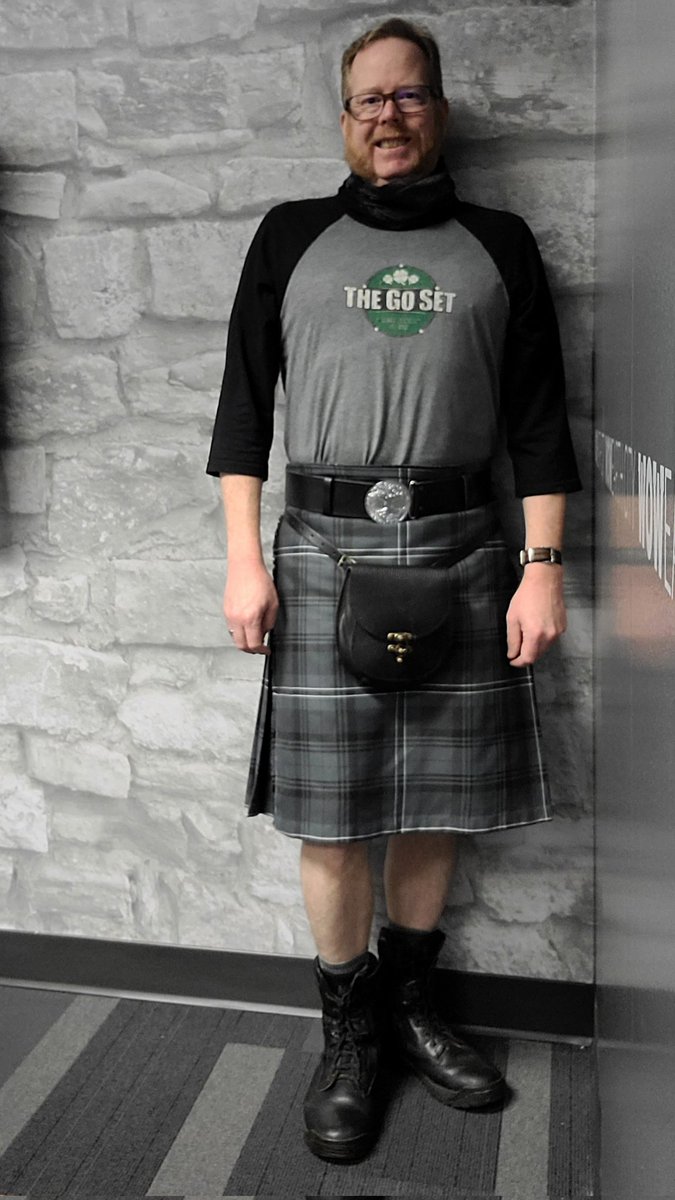 KiltedG's tweet image. Holiday weeks always seem to be longer than a regular week. At last my work week is over. Happy #TartanThursday!