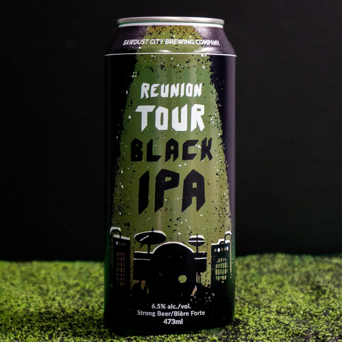 sawdustcitybeer's tweet photo. Available now are two new IPA's!

The Reunion Tour Black IPA is dark &amp; brooding and loaded with piles of dank, resinous hops. 

The Super Juicin' is strong at 9% and brewed with a high portion of oats to give a soft, creamy body. 

Available today in-store and in LCBO soon! https://t.co/AxGktpx1tN