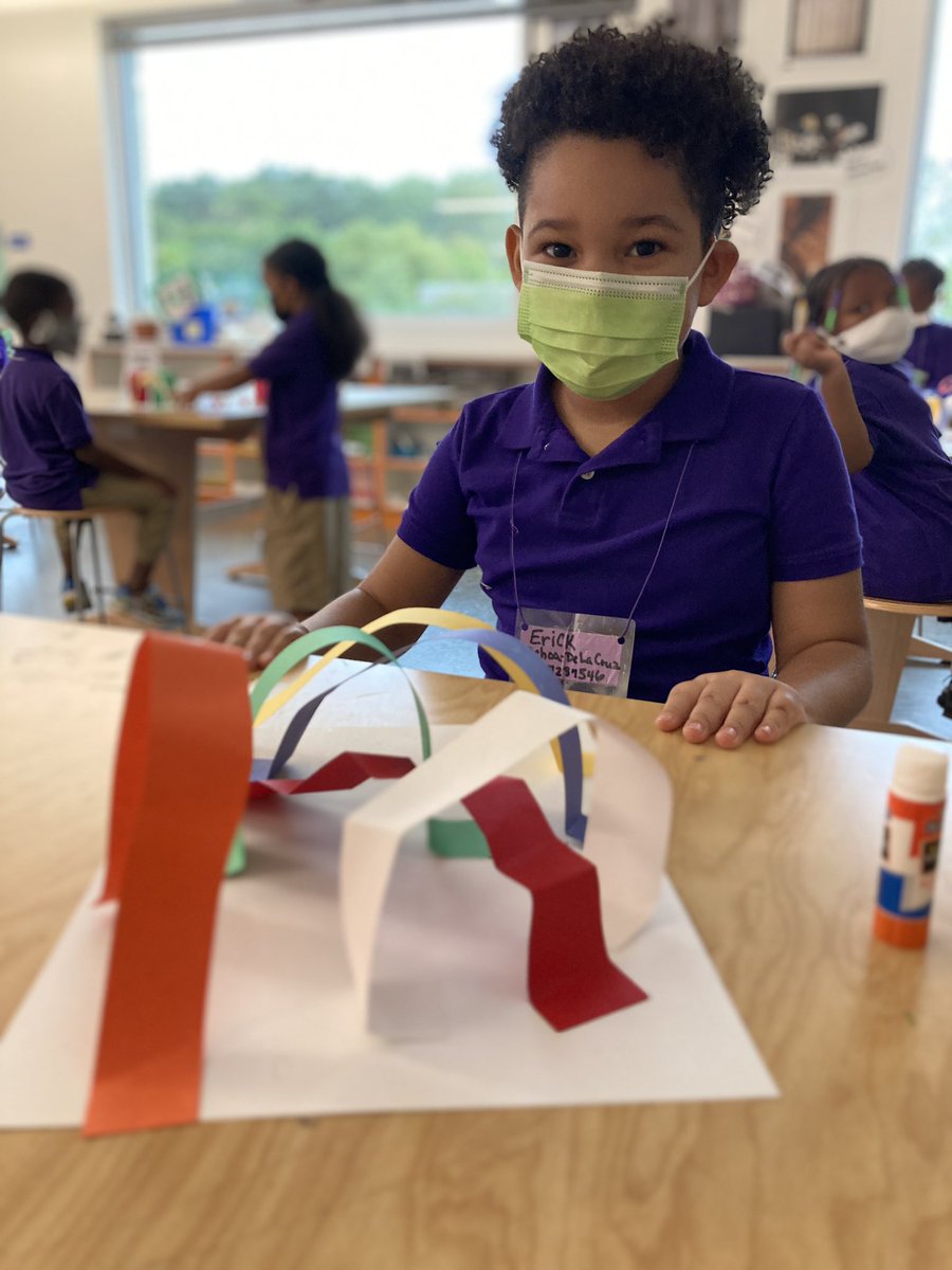VandoraART's tweet photo. Kindergarten line sculptures! https://t.co/pRnSgagYl8