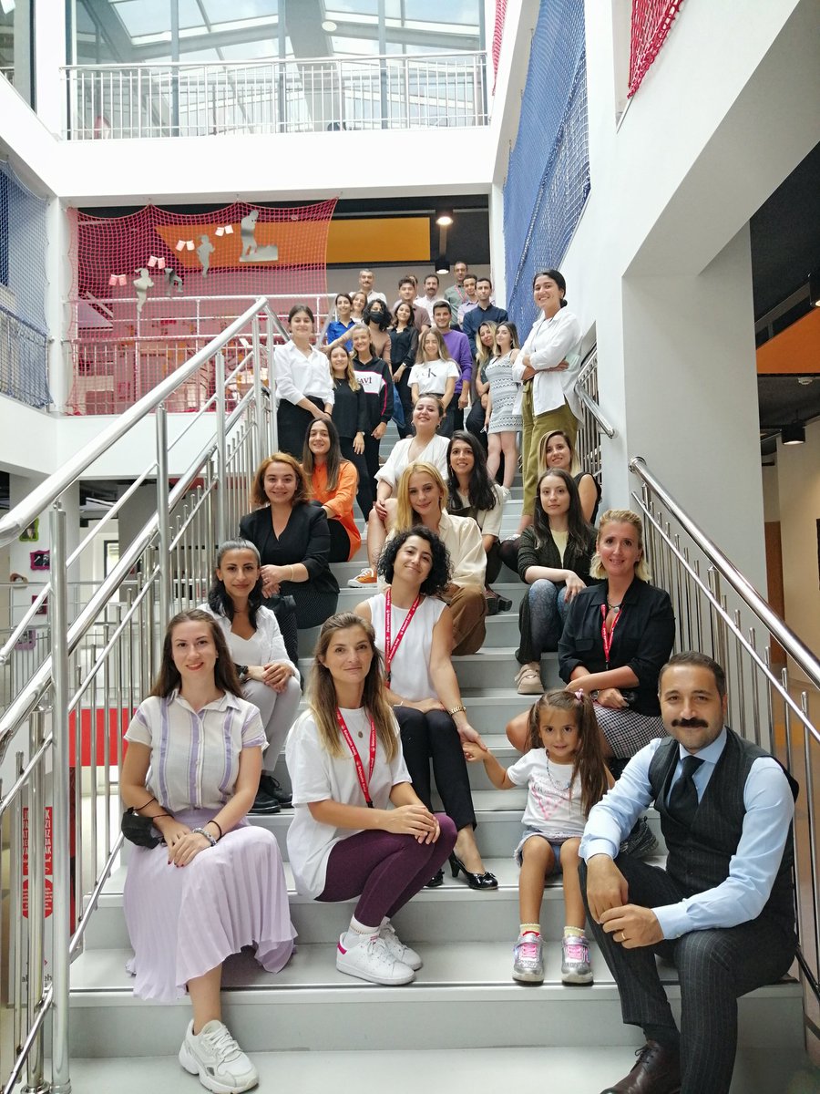 Ömerli Bahçeşehir Kampüsü İlkokul Kademesi olarak 2021 - 2022 Eğitim Öğretim dönemi motivasyon toplantımız sırasında yaptığı tatlı sürpriz için Saygıdeğer Kampüs Müdürümüz Mehmet Duran ÖZNACAR öğretmenimze teşekkürlerimizi sunarız. <a href="/BkOmerli/">BK Ömerli Kampüsü</a> @mduranoznacar <a href="/bahcesehir_k12/">Bahçeşehir Koleji</a>