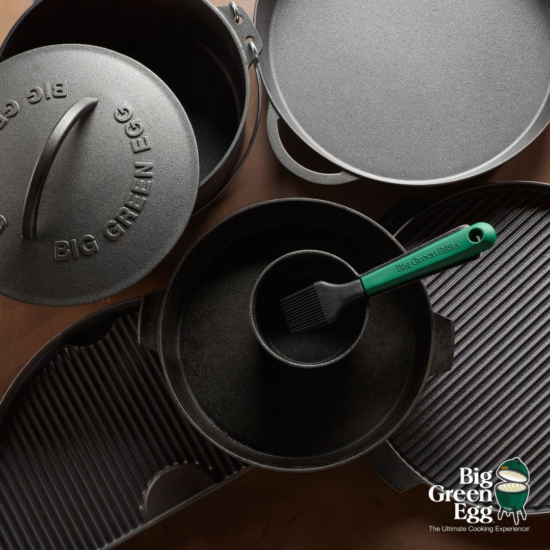 BigGreenEggSA's tweet photo. Extremely heat-resistant with great conductivity,cast iron EGGccessory surfaces heat up evenly which works brilliantly for frying, roasting, braising &amp; stewing. 
PRO TIP-Grease with vegetable oil after you’ve washed it &amp; your cast iron cookware will be good as new!
#BGETeamSA https://t.co/ymI59QSgx9