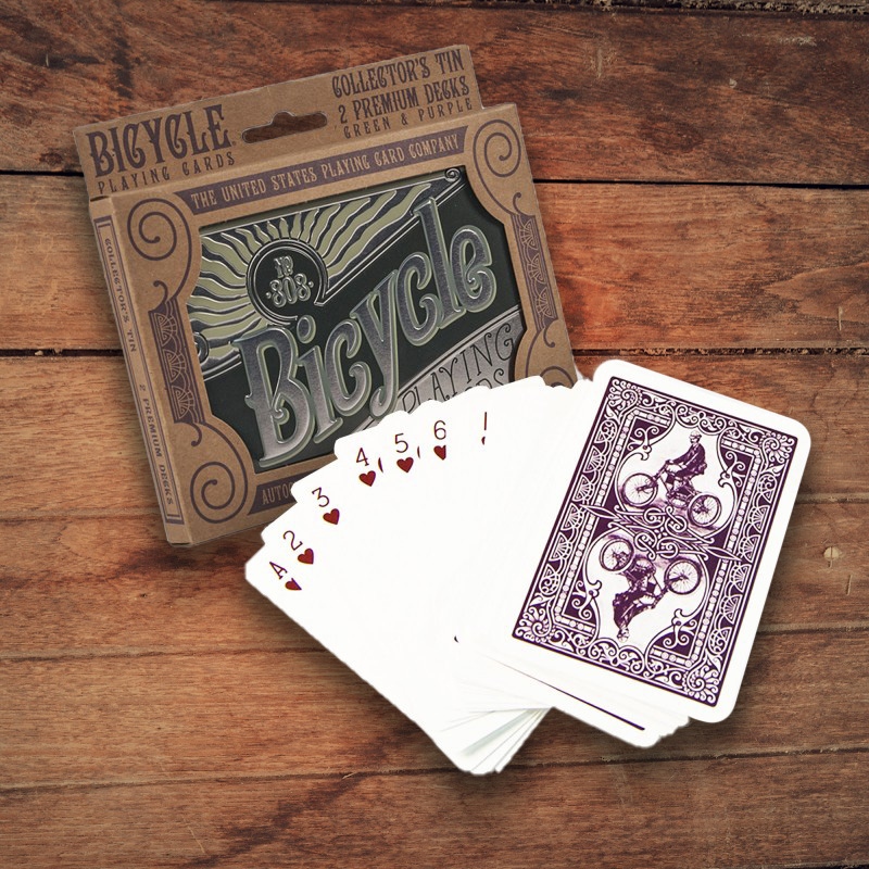 Le saviez-vous ? La boîte et les illustrations de ce jeu Bicycle "Retro" sont inspirés d'un jeu de 1892. 
☛ qualijeux.com/cartes/1228-bi…
⁠.⠀
#qualijeux #jeu #jeux #carteajouer
#prestidigitation #Magic #promotion #offre #BonPlan
#poker