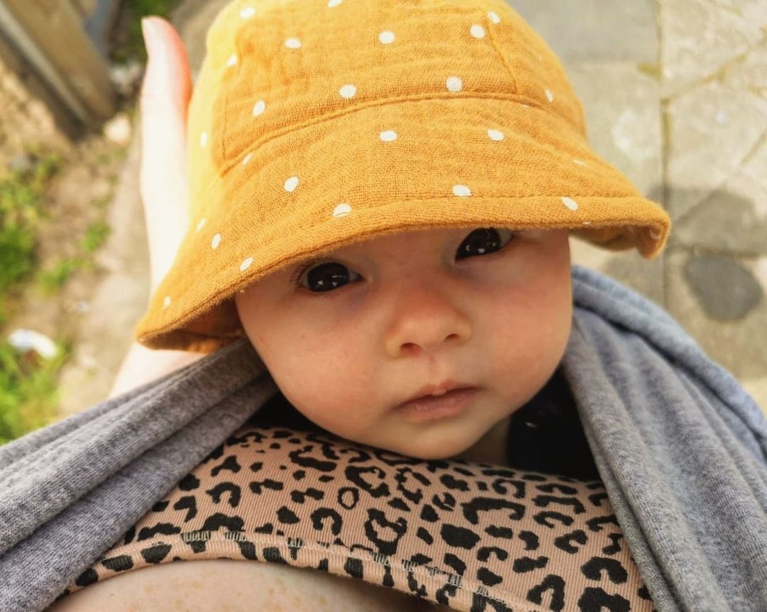 BabyKtan's tweet photo. 🚨 Cuteness overload alert 🚨 #BKview
😍📸: @newearthparenting
.
.
.
.
#babyktan #mybkjourney #wearallthebabies #mommyandme #momtobe #dadlife #mindfulmama #baby #mommytobe #firsttimemama #newmom #babyfever #fyp #attachmentparenting https://t.co/ms0tYhqqBp