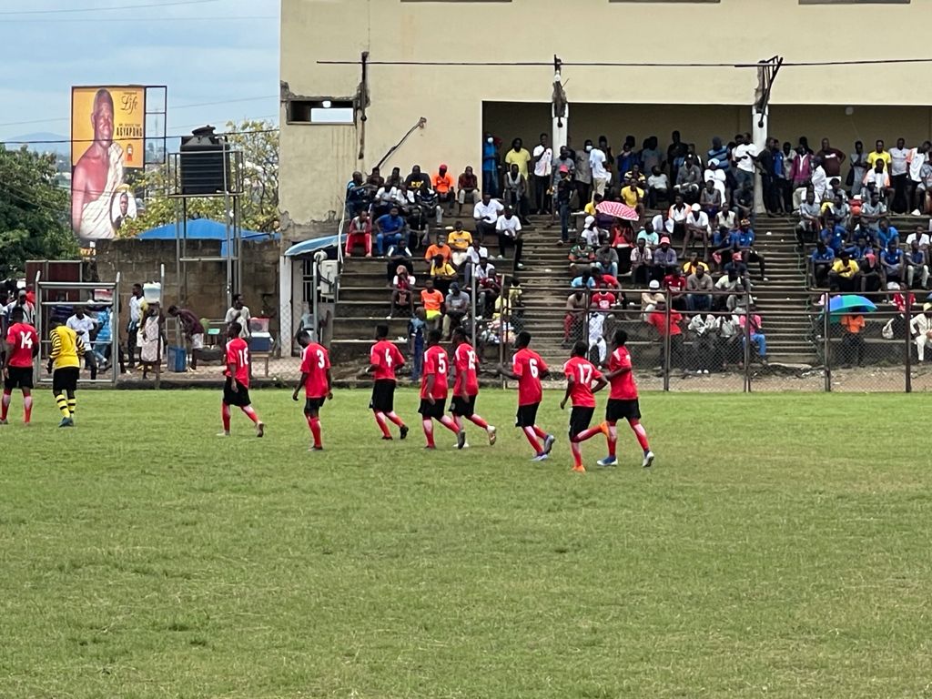 mbcfc21's tweet photo. HT:
#MBCFC 0-1 #BENABFC @Muftawu_Nabila @thecruggers @Sika_Fotos @de_supremo_ @ghanafaofficial @AkosuaFrimpoma https://t.co/cF2gwtSSIG