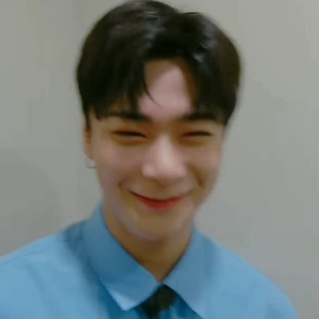offclCAT's tweet photo. 😊
#문빈 #MOONBIN #아스트로 https://t.co/BMqhtGuFxS
