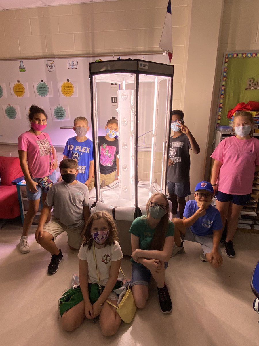 KuentzLeaders's tweet photo. Critical thinking. Communication. Collaboration. Research skills. These students did amazing at putting together the @AerospringG hydroponics system with little guidance from me! Seed germination is next 🌱 #ecoteacher #RootEdKuentz https://t.co/63l7EzpqzS