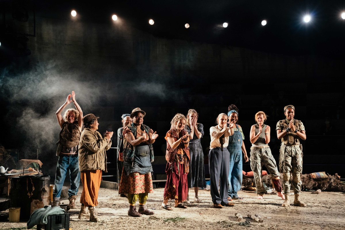 Tonight marks the final performance of <a href="/KaeTempest/">kae tempest</a>'s #NTParadise on the Olivier stage 😭

Congratulations to the cast, crew and creatives on an amazing run. We've loved having you here!