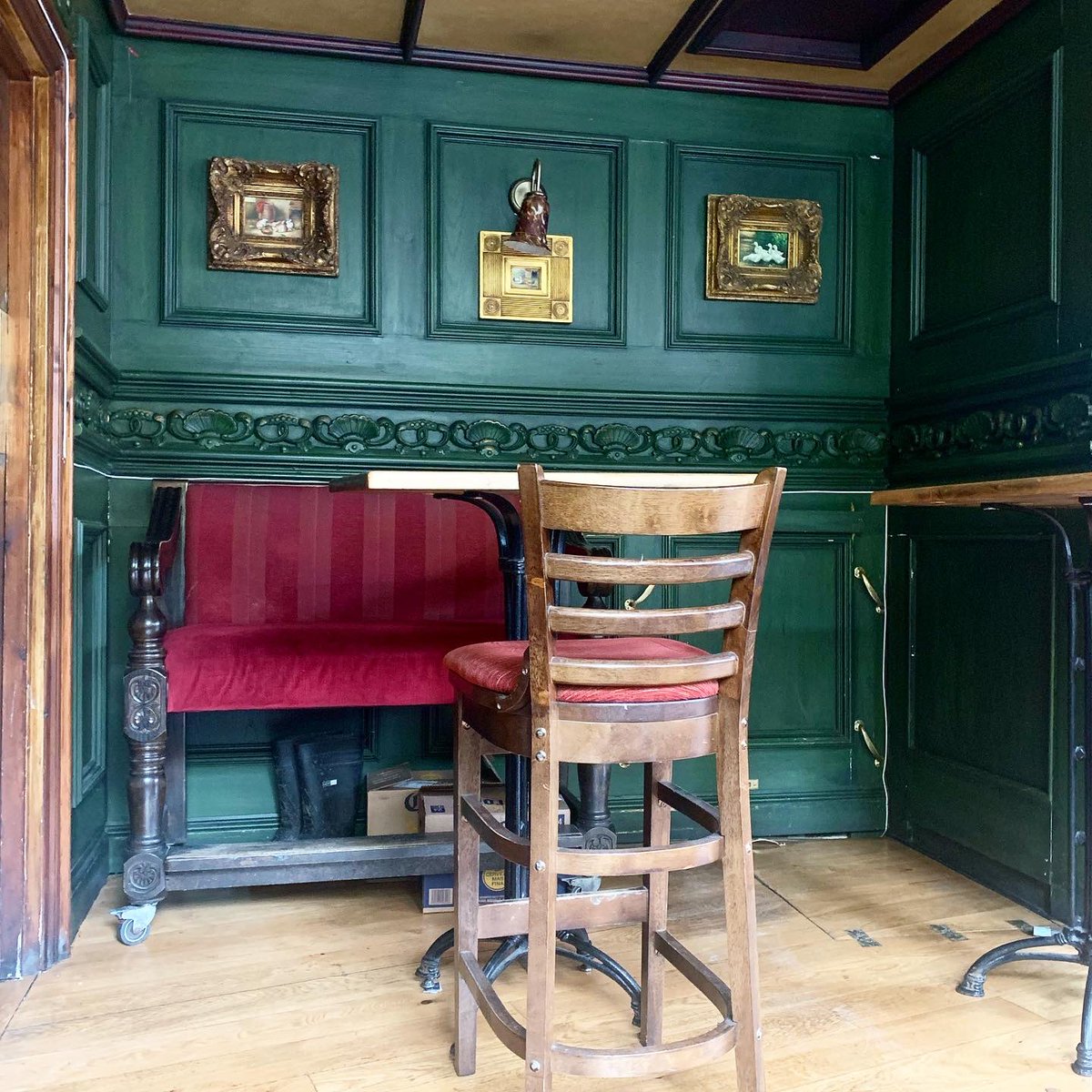 The Shepherd and Flock, Shepherds Bush instagram.com/p/CTmRGFQIsw2/… #London #pub #londonpub #shepherdsbush