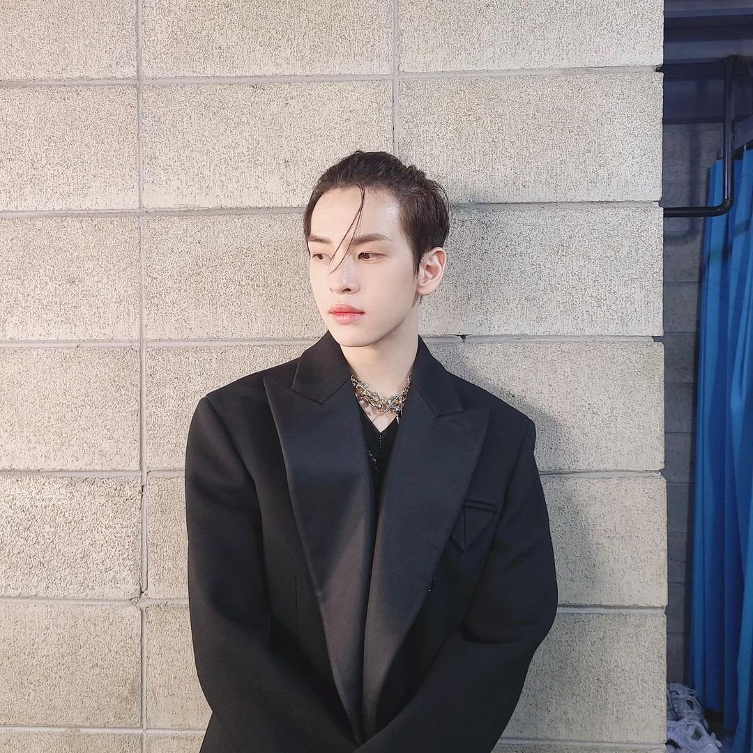 almfiles's tweet image. hi ! this is a new account dedicated to cravity's #앨런 ^^
i will be posting looks, photos, videos, gifs and edits !
follow and rt would be appreciated &amp;lt;3
@CRAVITY_twt