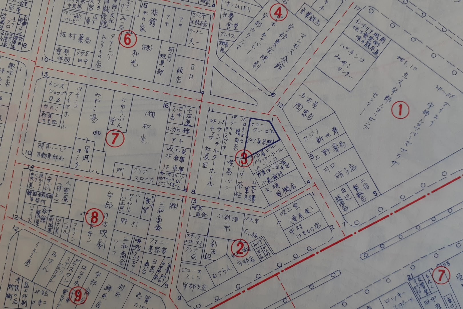 Asturio 山口県宇部市の映画館 宇部有楽劇場 1959年開館 1999年閉館 跡地は三徳寺南西90mにある駐車場 T Co E13gt3xudx T Co Cuhj0kbsop Twitter