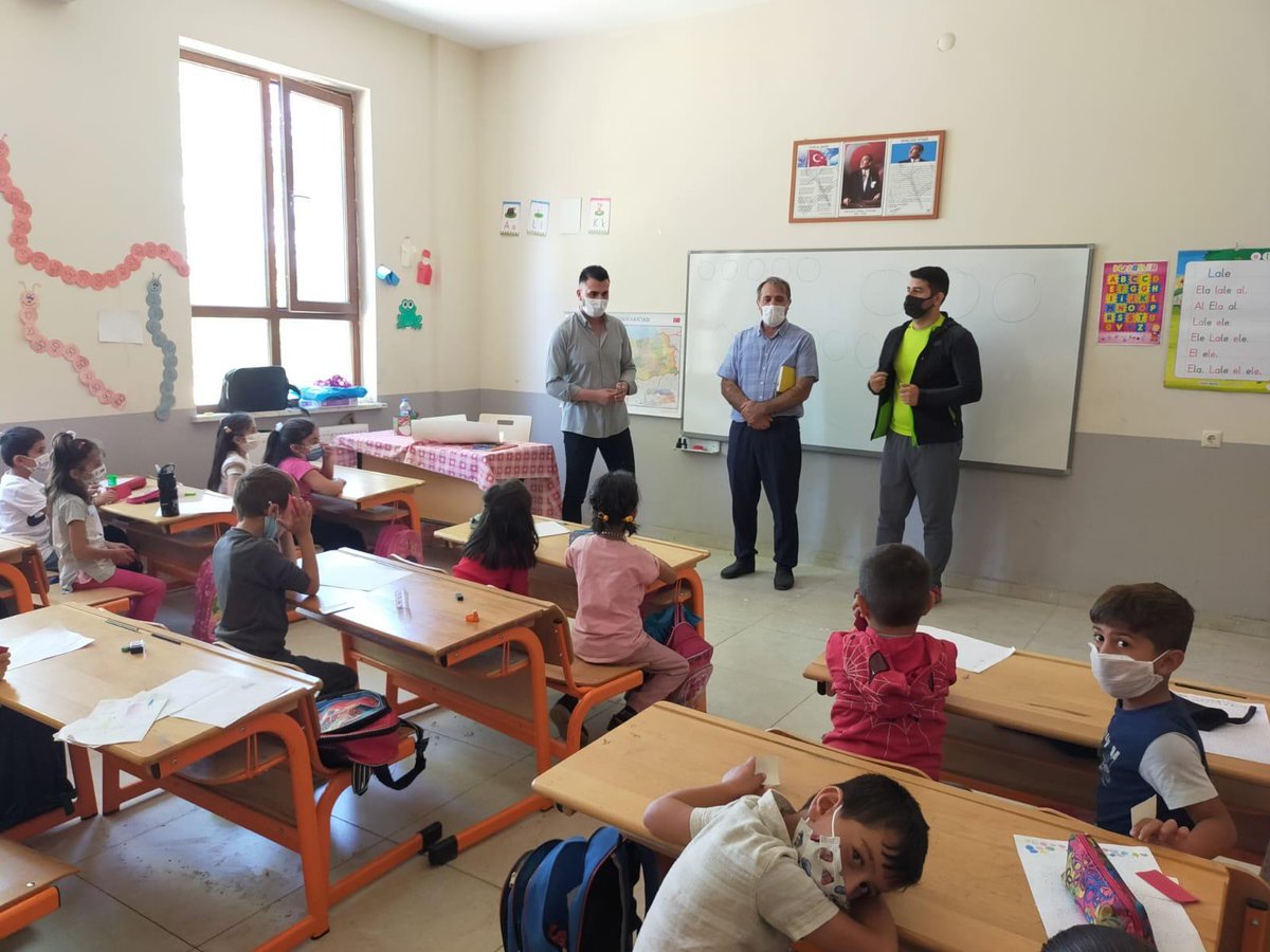 Horasan İlçe Milli Eğitim Müdürlüğü (@horasanmem25) on Twitter photo İlçe Milli Eğitim Müdürümüz ve şube müdürlerimiz, ilk hafta okul ziyaretleri kapsamında merkez ve köy okullarımızı ziyaret ederek öğretmen ve öğrencilerimizle bir araya geldiler.
<a href="/tcmeb/">Millî Eğitim Bakanlığı</a> <a href="/skaygusuz/">Salih Kaygusuz</a> <a href="/Erzurum_Mem/">Erzurum İl Millî Eğitim Müdürlüğü</a> <a href="/karakurt_36/">Merve Karakurt</a> İlçe Milli Eğitim Müdürümüz ve şube müdürlerimiz, ilk hafta okul ziyaretleri kapsamında merkez ve köy okullarımızı ziyaret ederek öğretmen ve öğrencilerimizle bir araya geldiler.
<a href="/tcmeb/">Millî Eğitim Bakanlığı</a> <a href="/skaygusuz/">Salih Kaygusuz</a> <a href="/Erzurum_Mem/">Erzurum İl Millî Eğitim Müdürlüğü</a> <a href="/karakurt_36/">Merve Karakurt</a>