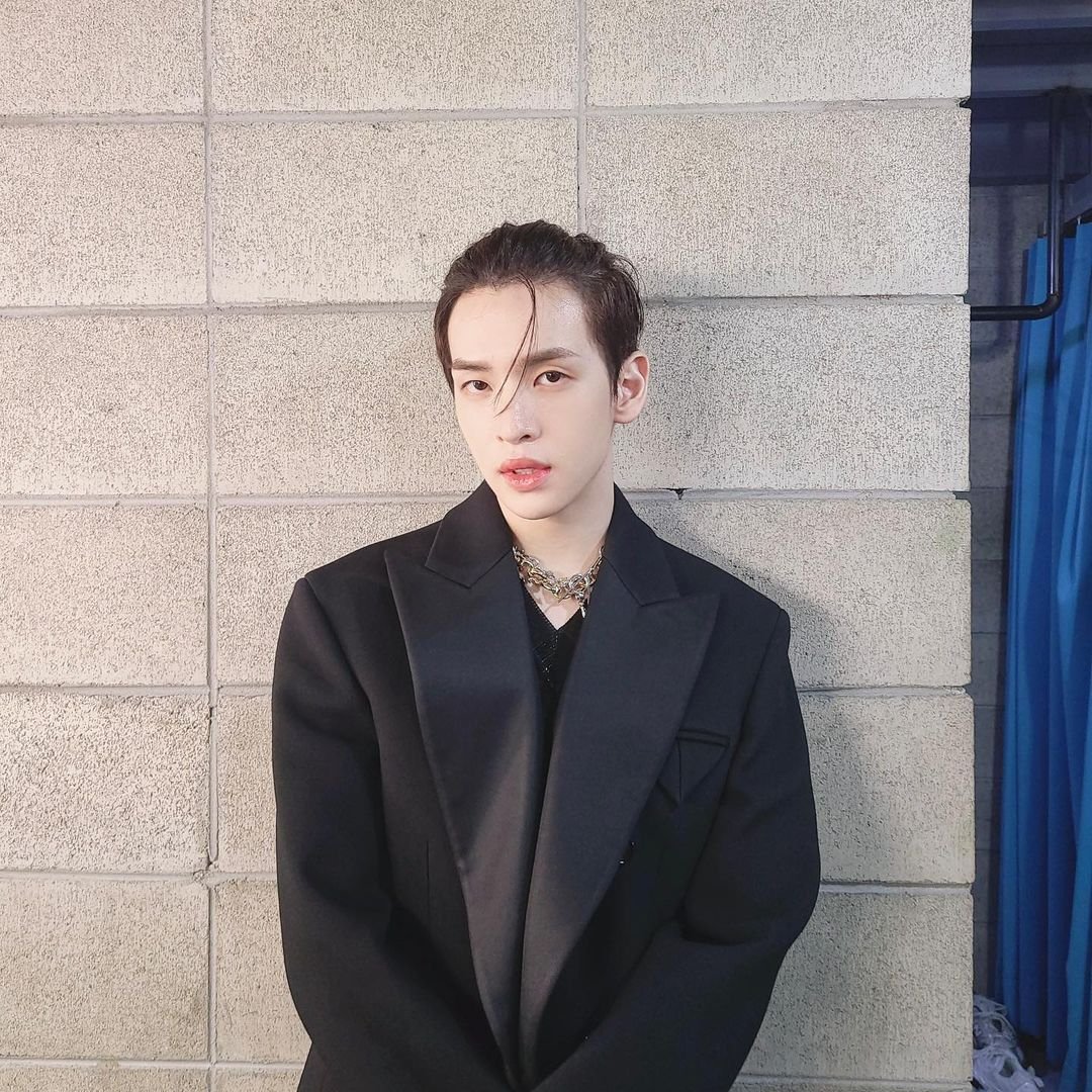 almfiles's tweet image. hi ! this is a new account dedicated to cravity's #앨런 ^^
i will be posting looks, photos, videos, gifs and edits !
follow and rt would be appreciated &amp;lt;3
@CRAVITY_twt