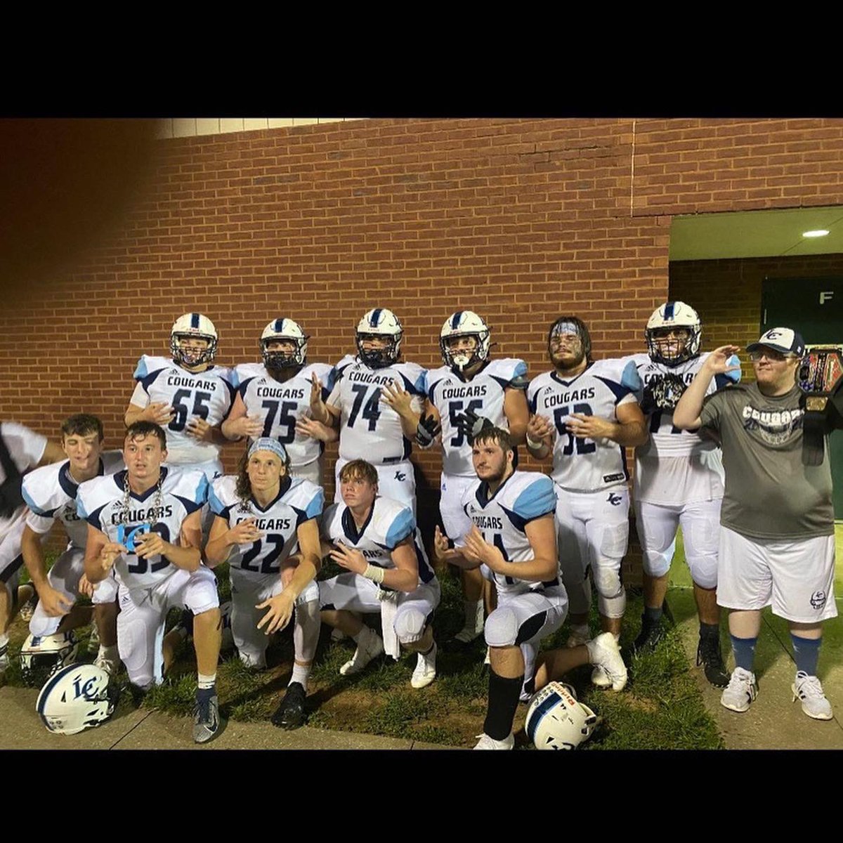 PeytonT52's tweet photo. Y’all show out this Friday for the home opener @7:00
Make it a packed house‼️ https://t.co/7Gfkm8EdKi