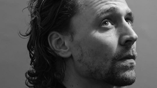 GitteLoeyche's tweet photo. @HiddlestonSpam   #HiddlesColours
🖤🤍 https://t.co/esOMV9lPAa