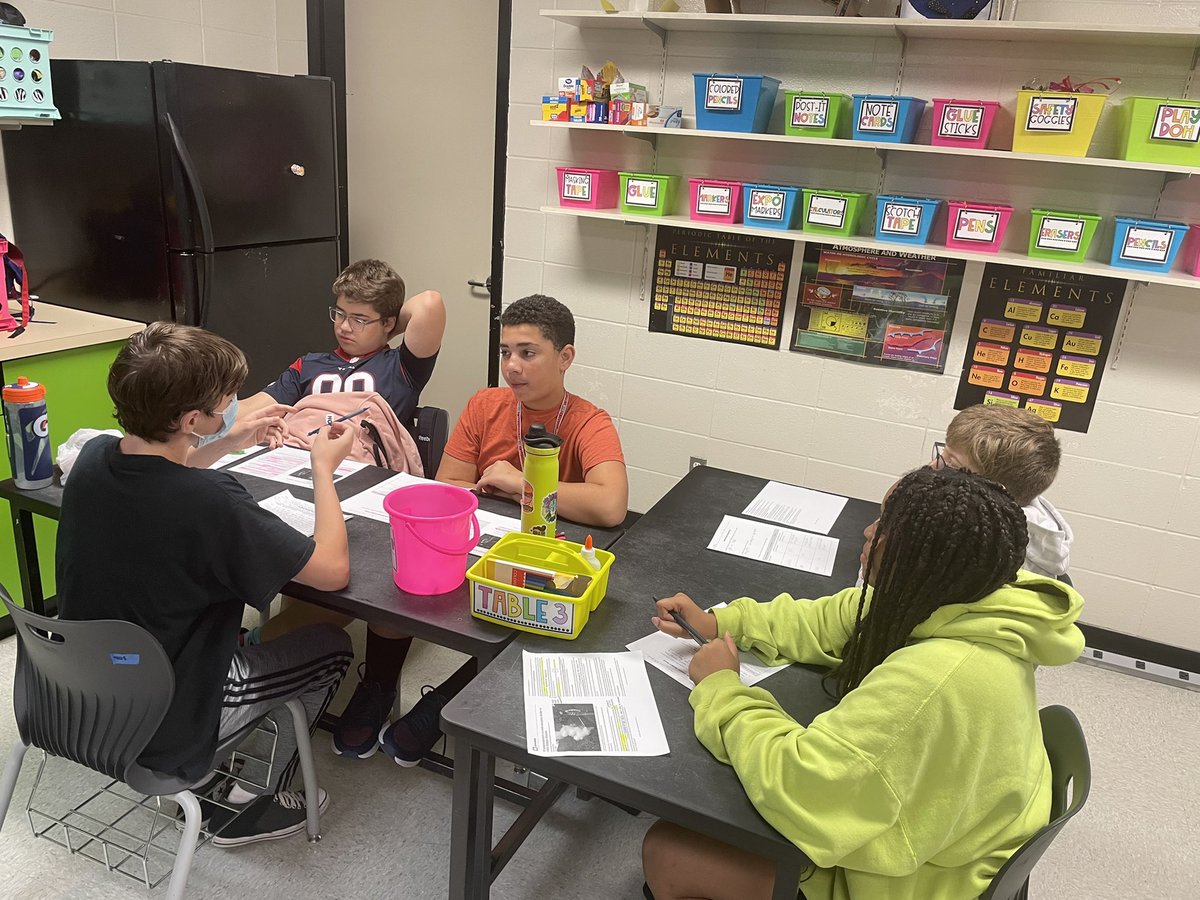 JenniferHallKMS's tweet image. Science classes are participating in Socratic Seminar today on whether or not we should genetically modify mosquitoes 🦟 #humanimpact #environmentalchanges #communicating #KMSAVID  #WICOR #HumbleISD_AVID #KMSScience #KMSCougarPride #Humble_2ndScience #KMSClassOf2026