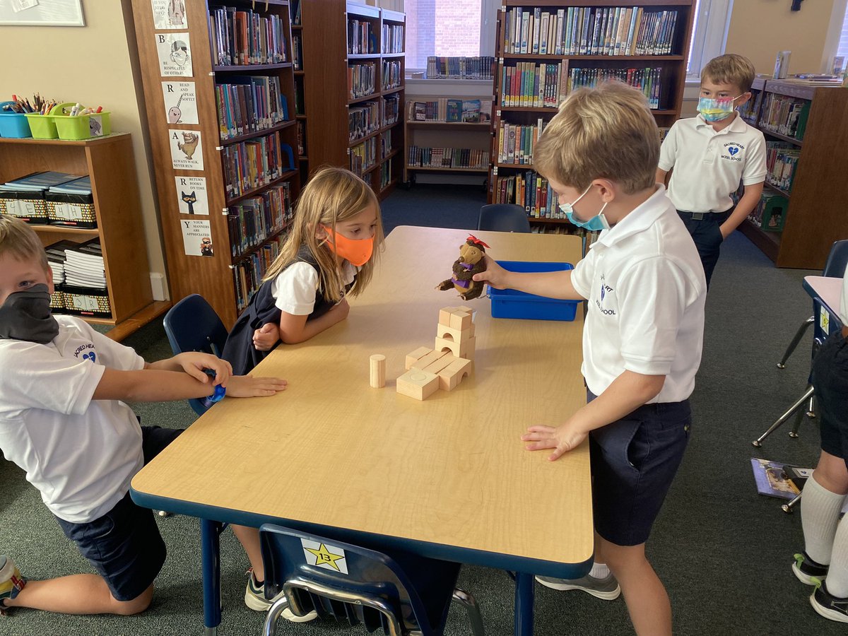 Koch_SHMS's tweet photo. We built a chair for Marian #shmsbears @MrsHooverLevel1 @SHMSlouisville https://t.co/Fw5hiBq1c5