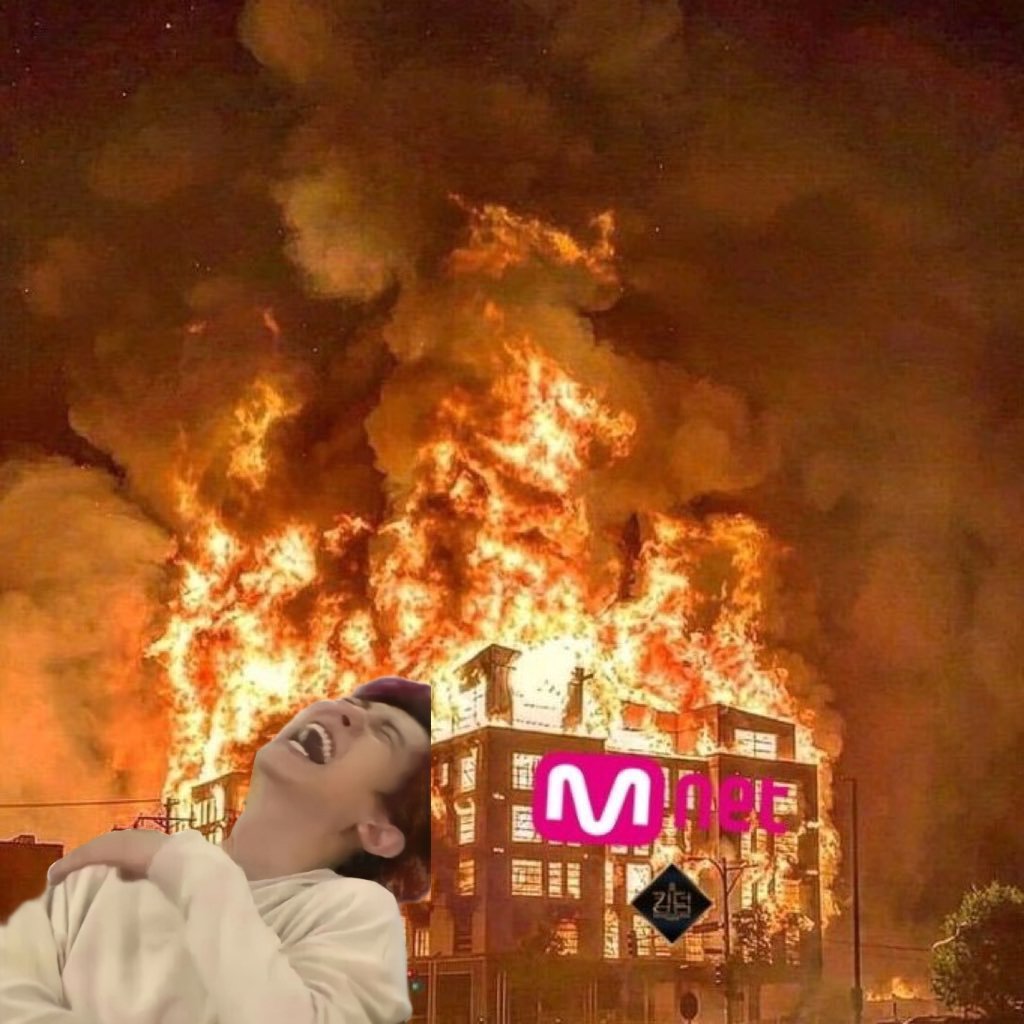 parkloey61's tweet photo. udh lost respect bgt si sama mnet semenjak perlakuan mereka ke exo
#ADZANBUKANMAINAN
#Mnetapologize 
#MNETDirespectAdzan https://t.co/5LCIo7Mnra