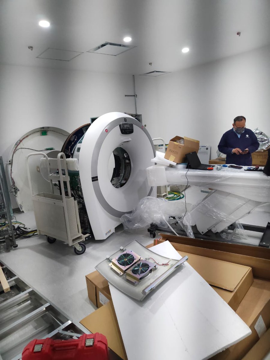 ingelara's tweet photo. Ya casi listos en MediMAC Tlanepantla. 
Instalando nuestro equipo de tomografía. #HospitalesMAC #MediMAC #gehealthcare https://t.co/4RyvhXrlhY