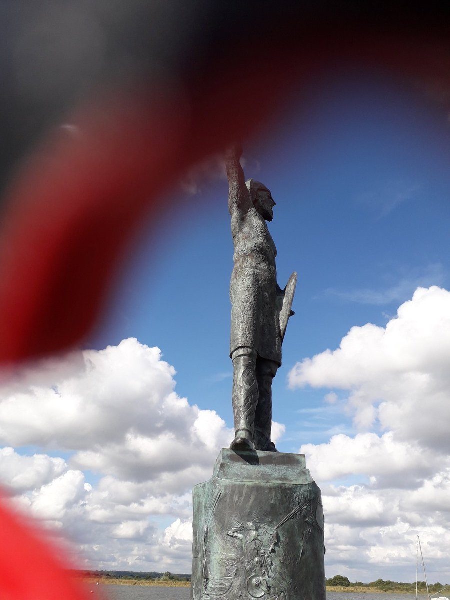 YoungByrhtnoth's tweet photo. It's a lovely day. Where am I? #991 https://t.co/WD7Ve20qIa