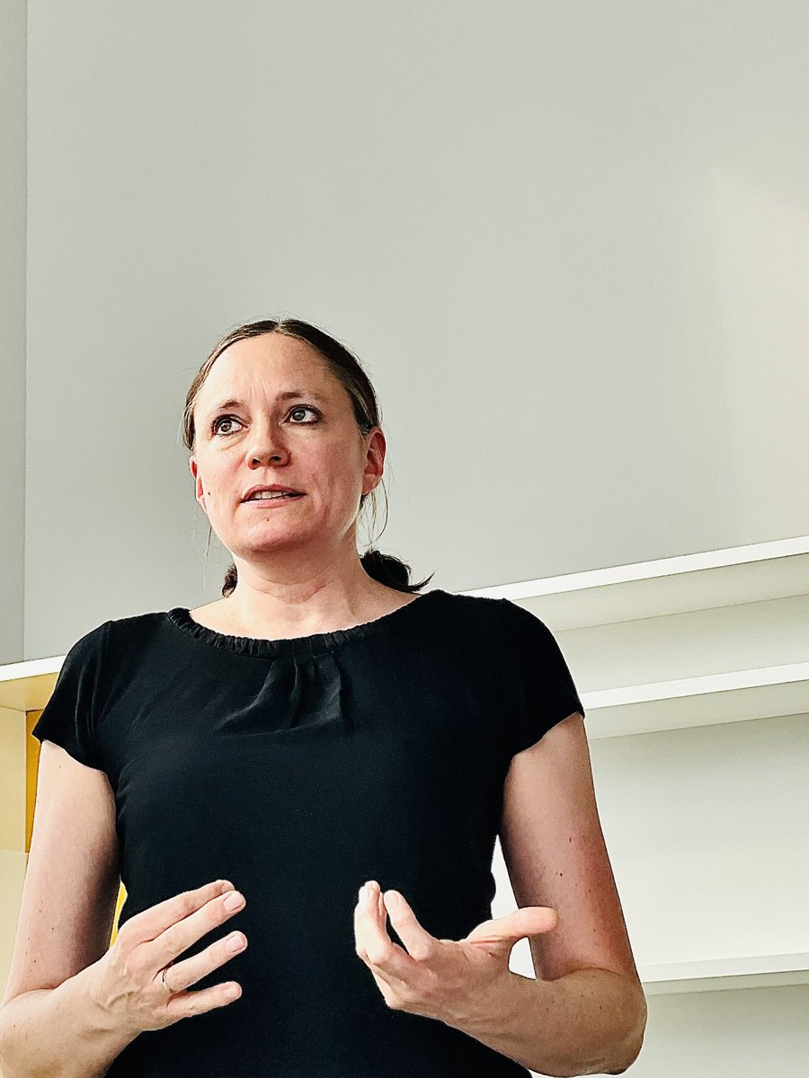 dr. daniela buechel spricht über die skalierung von #nachhaltigkeit und wie die <a href="/rewe_group/">Rewe Group</a> die mitte der gesellschaft erreicht. secret #clubdermarkenfreunde salon