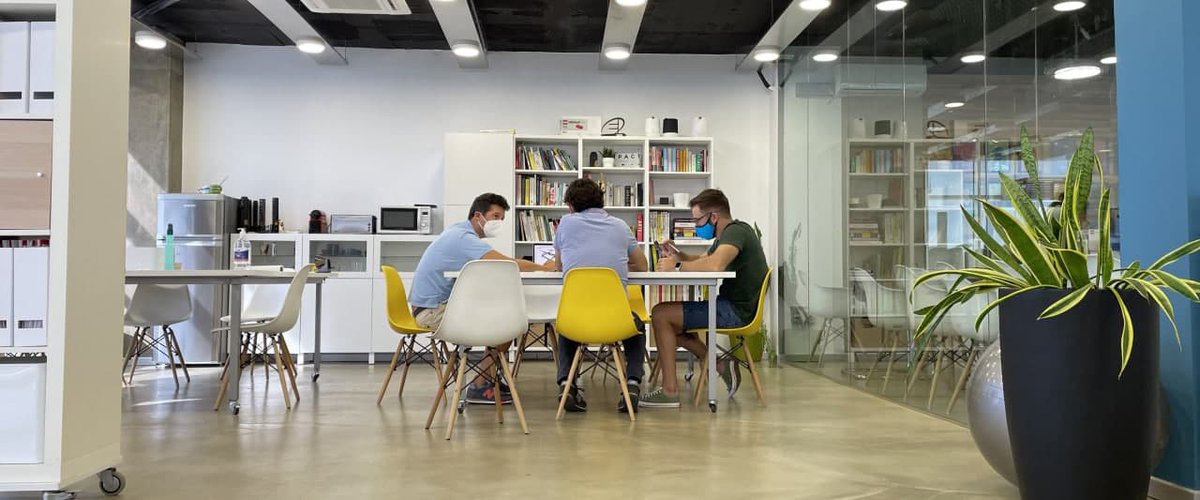 📢 Oficinas abiertas, ¿más ventajas o inconvenientes?

La tendencia por los espacios de trabajo abiertos ha afectado al rendimiento en dos aspectos: productividad y creatividad.

¡Te contamos todo aquí! 👇

linkedin.com/posts/idea-str…

➖
#MakingUtopia #ProductDesign