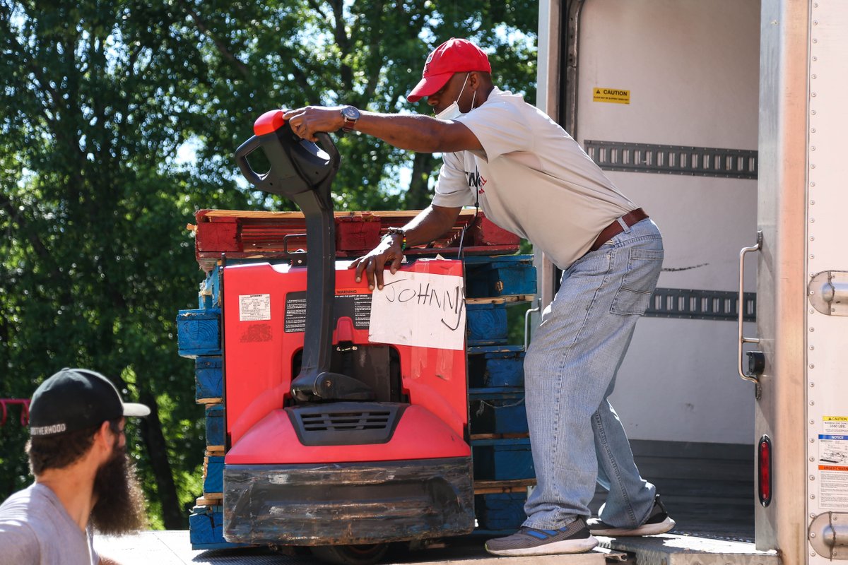 cotcconnect's tweet photo. Hope Mobile Food Pantry is this Saturday! If you're interested in serving or know someone in need of food, you can text "Food Pantry" to 662-212-5849! https://t.co/gHwjXDPZEK