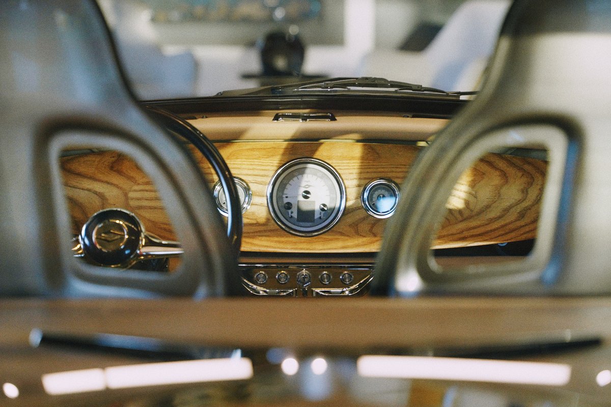 Your next instrument cluster.

#spectretype10 #gauges #dashboard #retrointeriors #classicmini #driveclassics