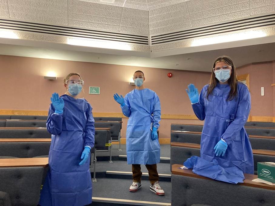 TorbayMedEd's tweet photo. Last day of Undergraduate inductions - Great to see all our new #medicalstudents donning and doffing this week in preparation for their clinical attachments at @TorbaySDevonNHS - Looking forward to welcoming our new @ExeterMed students later this morning! #TorbayMedEd #Welcome https://t.co/y6OVJY4J8D