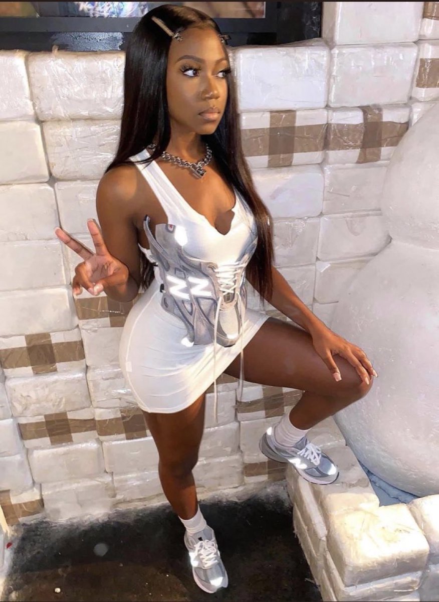 niggaolas's tweet image. They called her all kinds of ghetto but she influenced majority of the kpop industry with this…truly ahead of her time