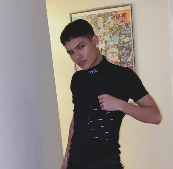 omarthinker's tweet photo. okay then i love this haircut too 🥺 https://t.co/VMrIYWpEPH