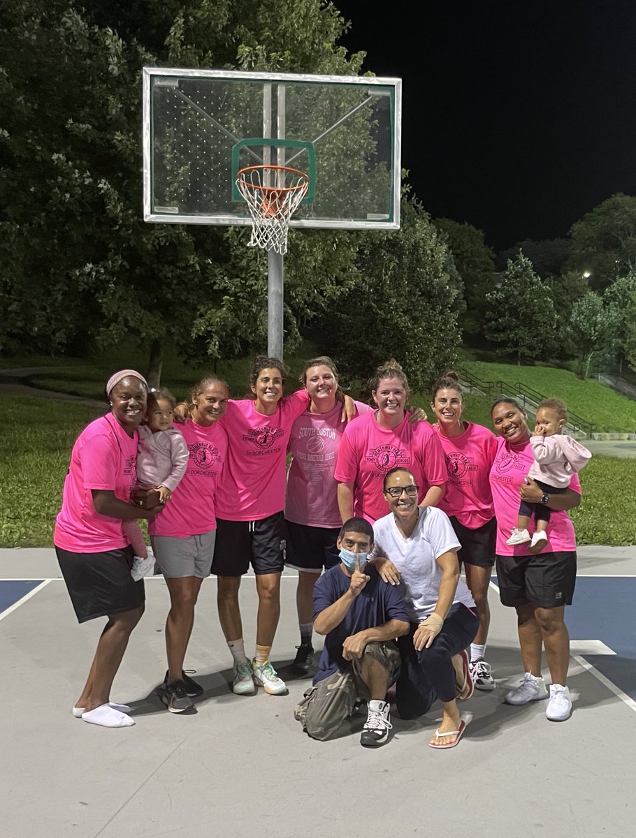 Last night this crew took home another Championship for the Hemenway Park Summer League. This was the 4th year in a row so @SisRunWBB @herc42 I think you need to put a team in next year so they have some competition! #skyesdynasty #femaleballers 🏀💪🏽❤️🏆