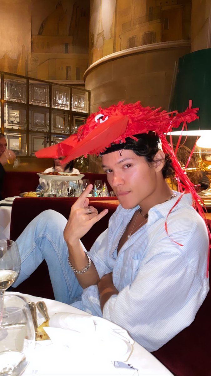 💭 (@omarthinker) on Twitter photo 