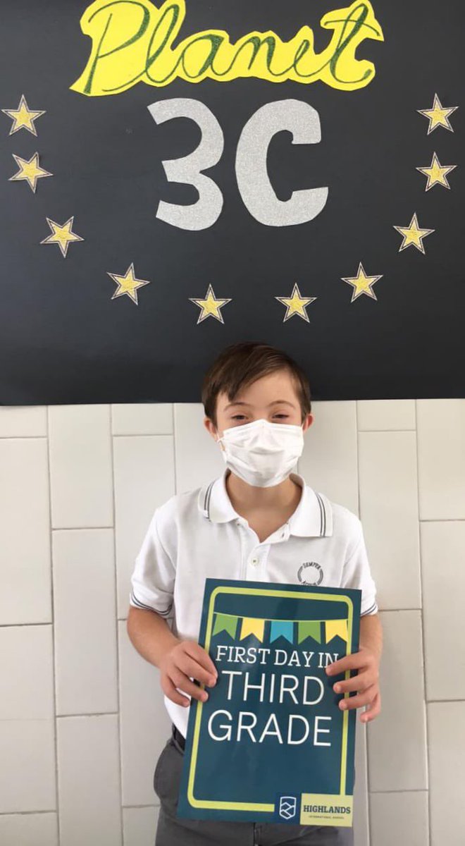 Compartimos a otro de nuestros chicos que con gran alegría inicia su nuevo año escolar📚📖 ¡Muchos éxitos en esta nueva etapa! 

Invitamos a más instituciones educativas a velar por la inclusión ✨