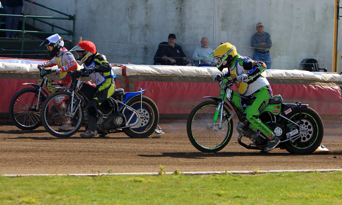 BhpRadio's tweet photo. Iwade Speedway Club 50th Plus Anniversary - FREE Meeting 19th September https://t.co/PDpKvF7omZ
#speedway #Kent #Iwade #Motorsport #bhpradio https://t.co/vsstym7CHW