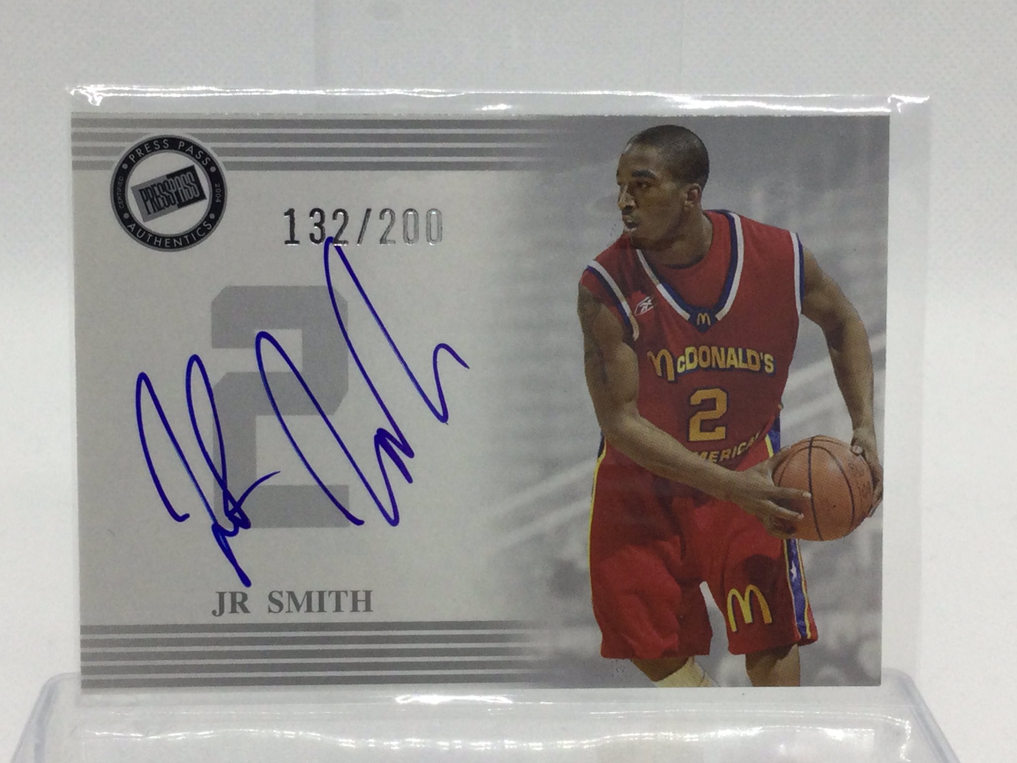 Un partage pour les nombreux anniversaires du jour.
Happy Birthday J.R Smith.  