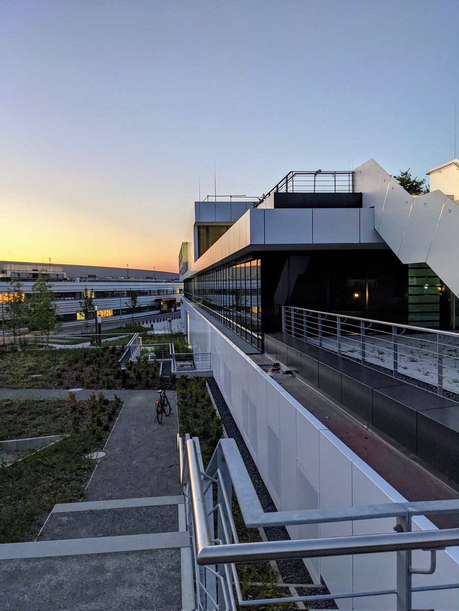 Sometimes staying late at P01 can be rewarding .